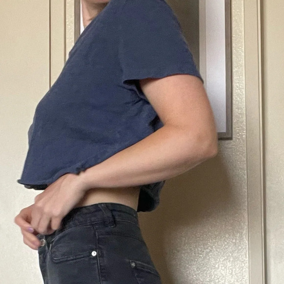 Custom cropped Gap french navy blue t shirt minimalist basic top - Picture 5 of 8